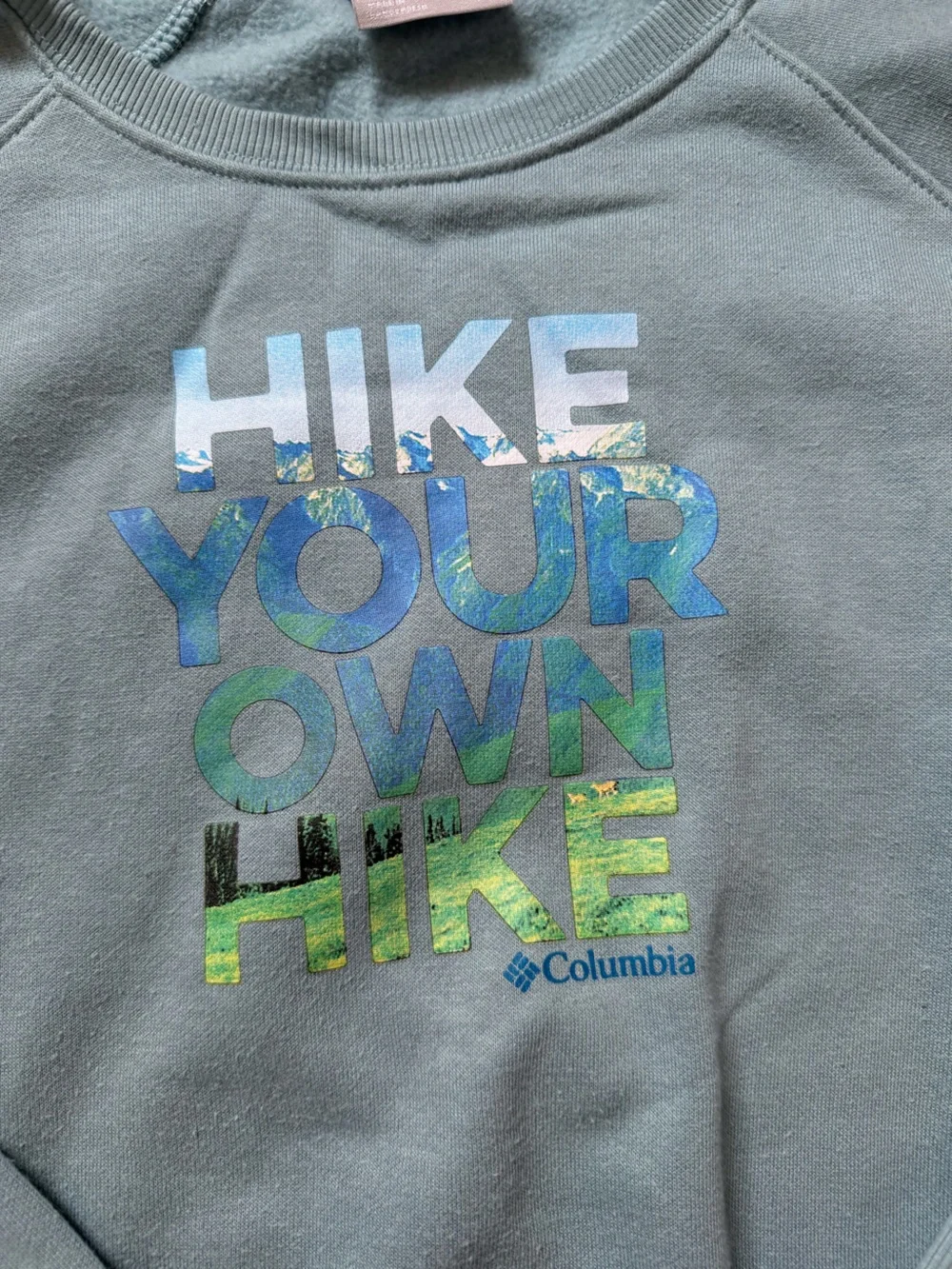 COLUMBIA Crewneck